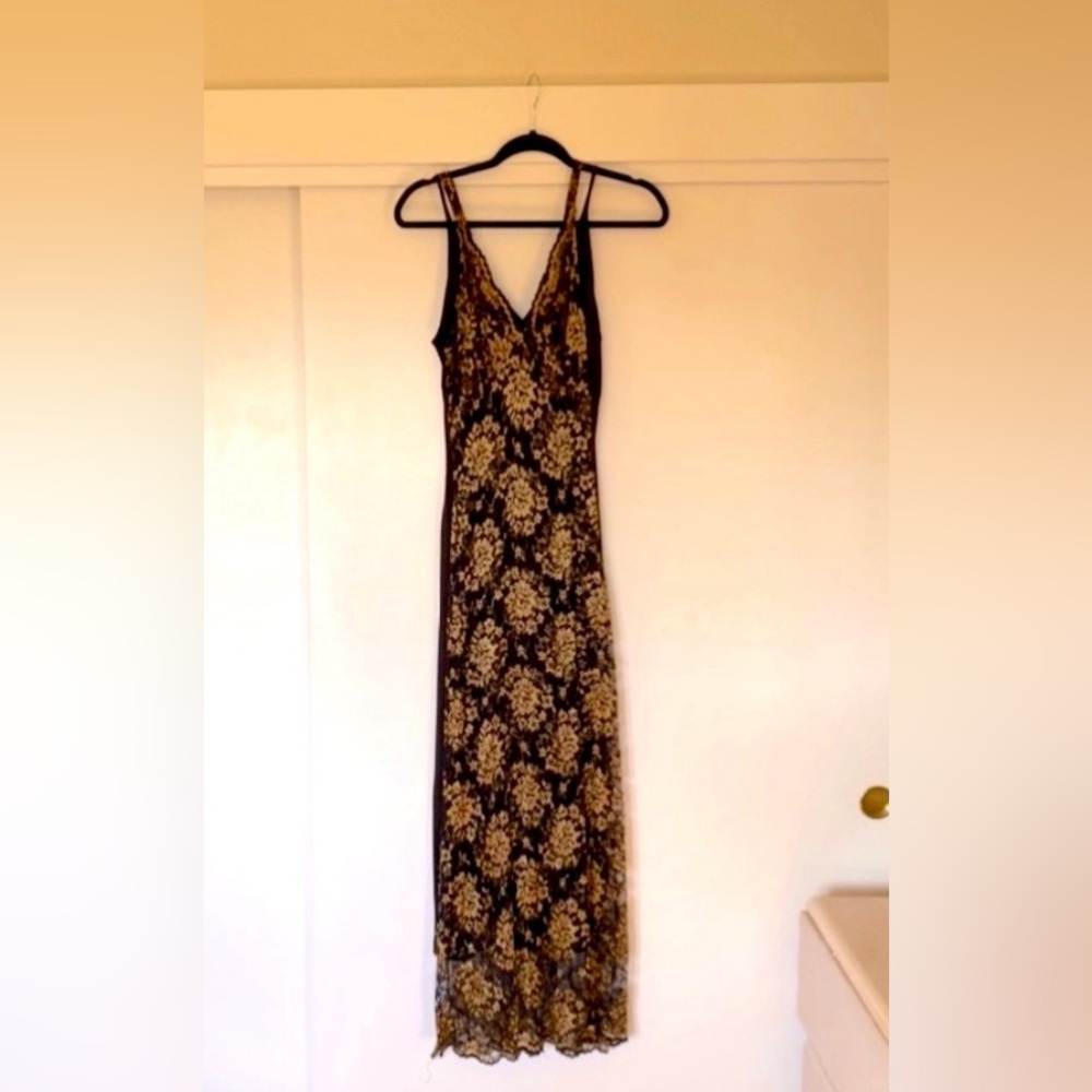 Gold/Black maxi evening gown. S/M